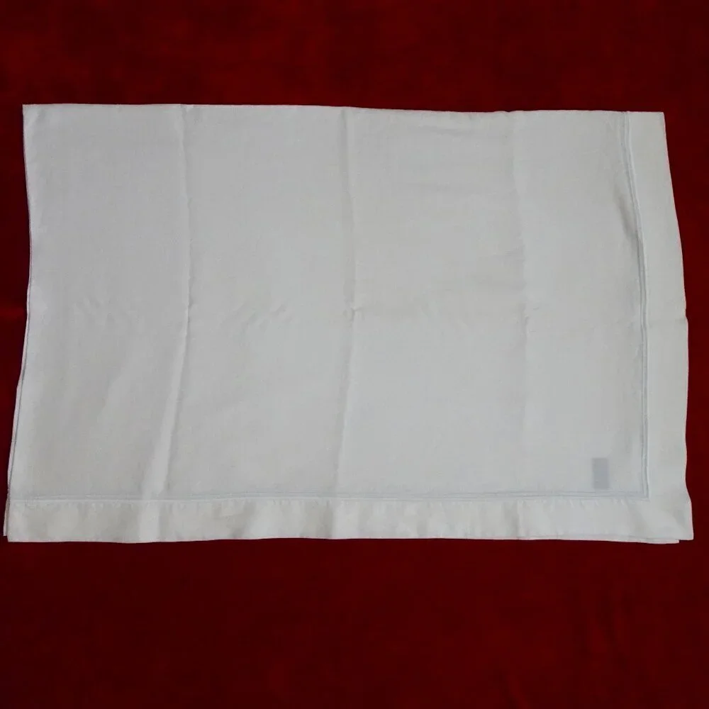 Lands' End Linen Tablecloth 60